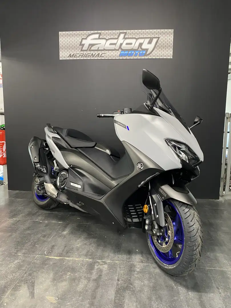 Yamaha TMAX 560 Gri - 2