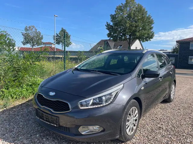 Kia Ceed SW / cee'd SW 1.6 Edition 7 KAMERA+NAVI+TEMPOMAT+SHZ+TÜV:05/2027