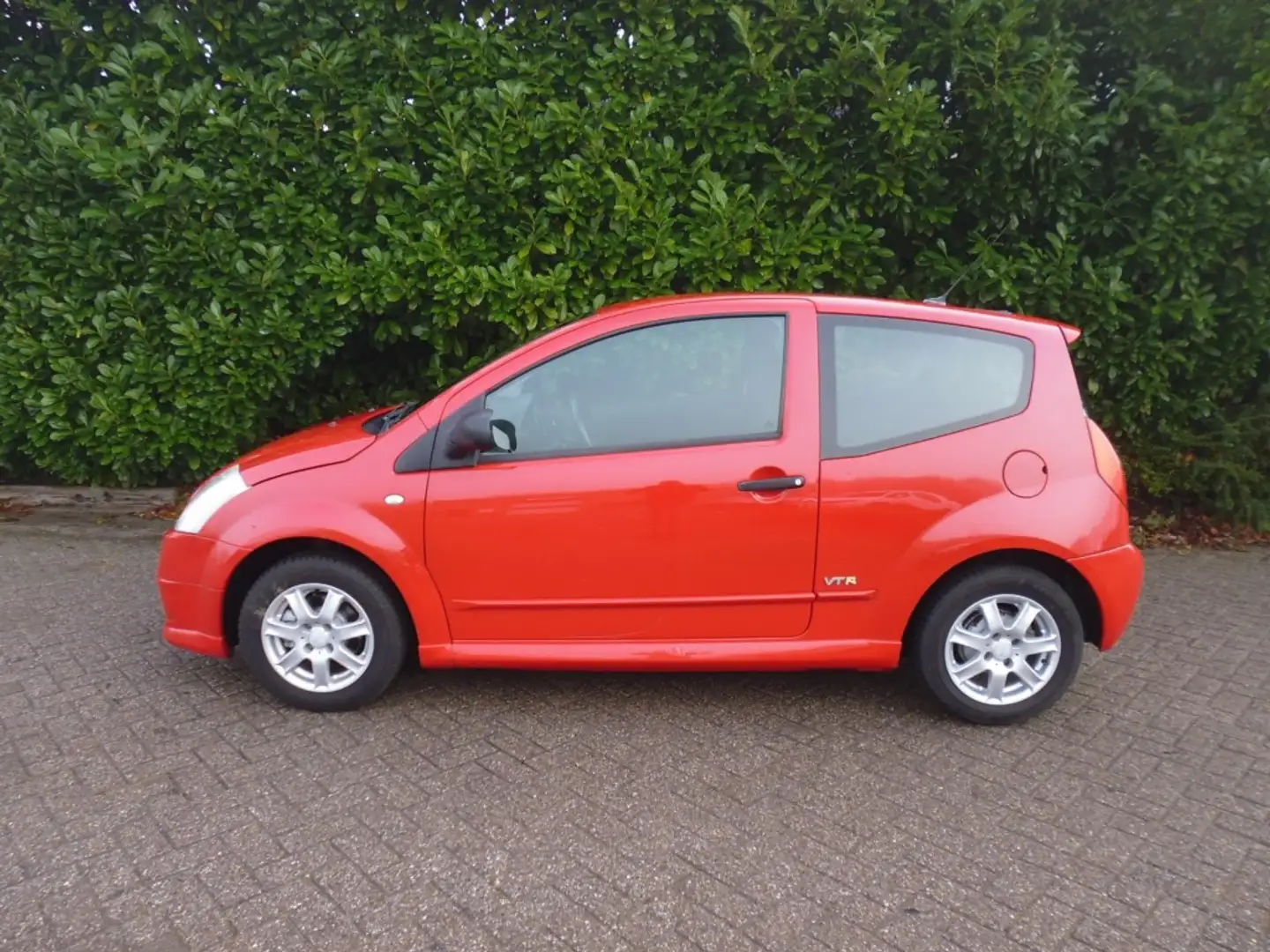 Citroen C2 1.1 i VTR CRUISE LMV ECC Rood - 2