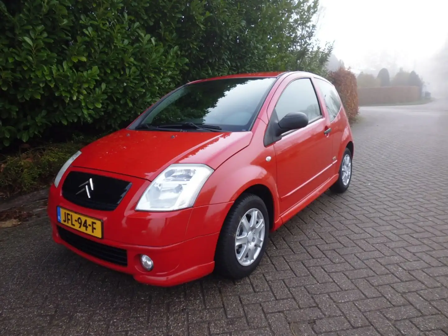 Citroen C2 1.1 i VTR CRUISE LMV ECC Rood - 1