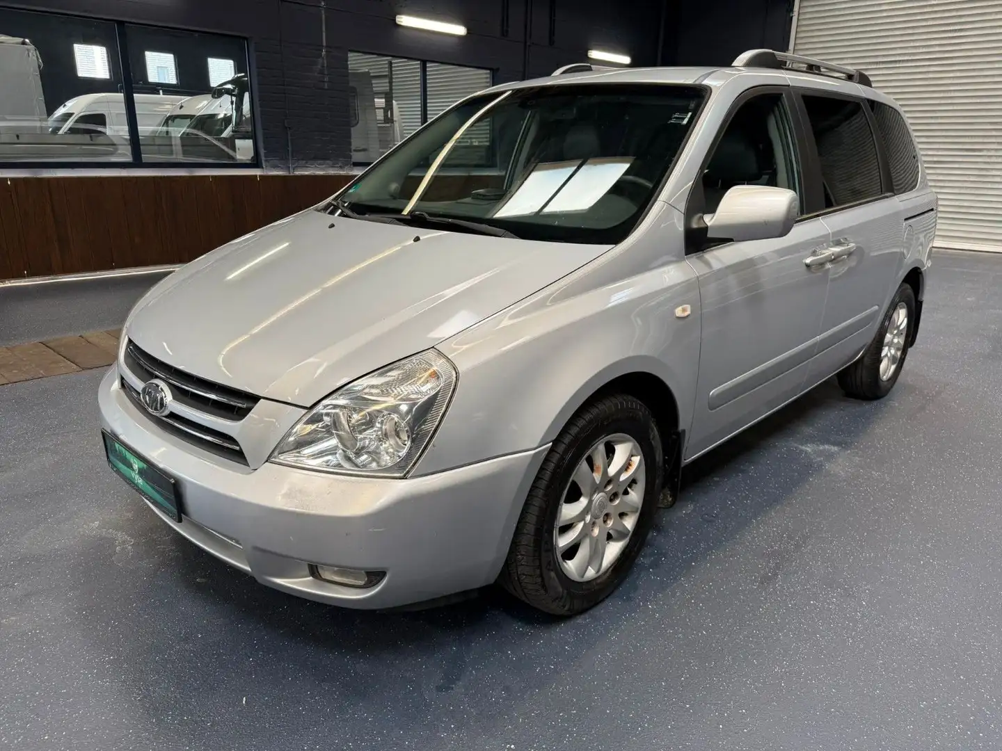 Kia Carnival 2.9 CRDi VGT EX TÜV NEU SERVICE NEU AHK Silber - 2