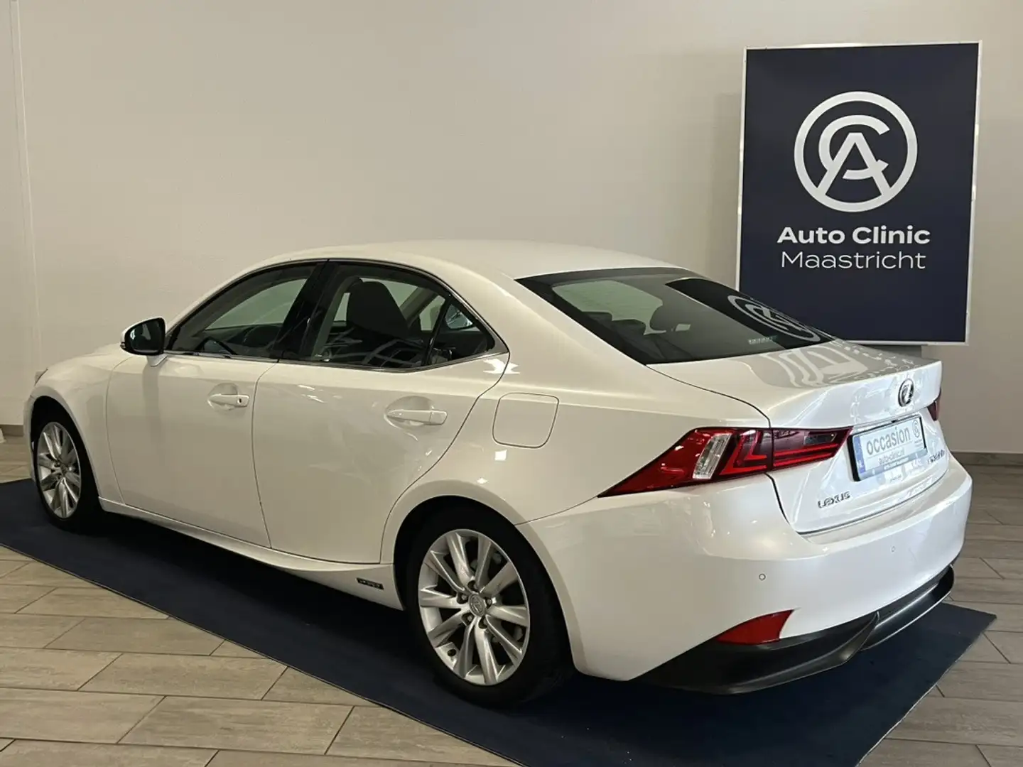 Lexus IS 300 300h BUSINESS LINE AUTOMAAT | 12 MDN GARANTIE | LE Blanc - 2