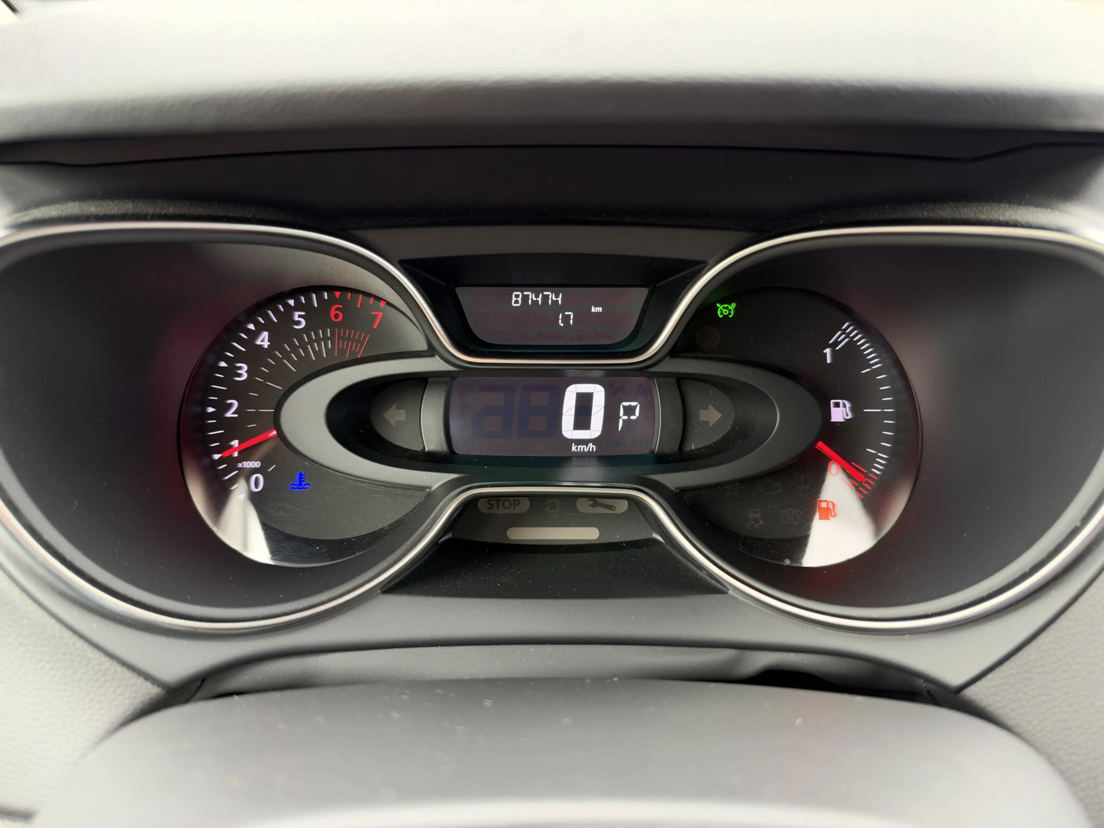 Renault Captur 1.2 TCe 120pk Automaat Intens l ECC l BLIS l CAMER — photo 4