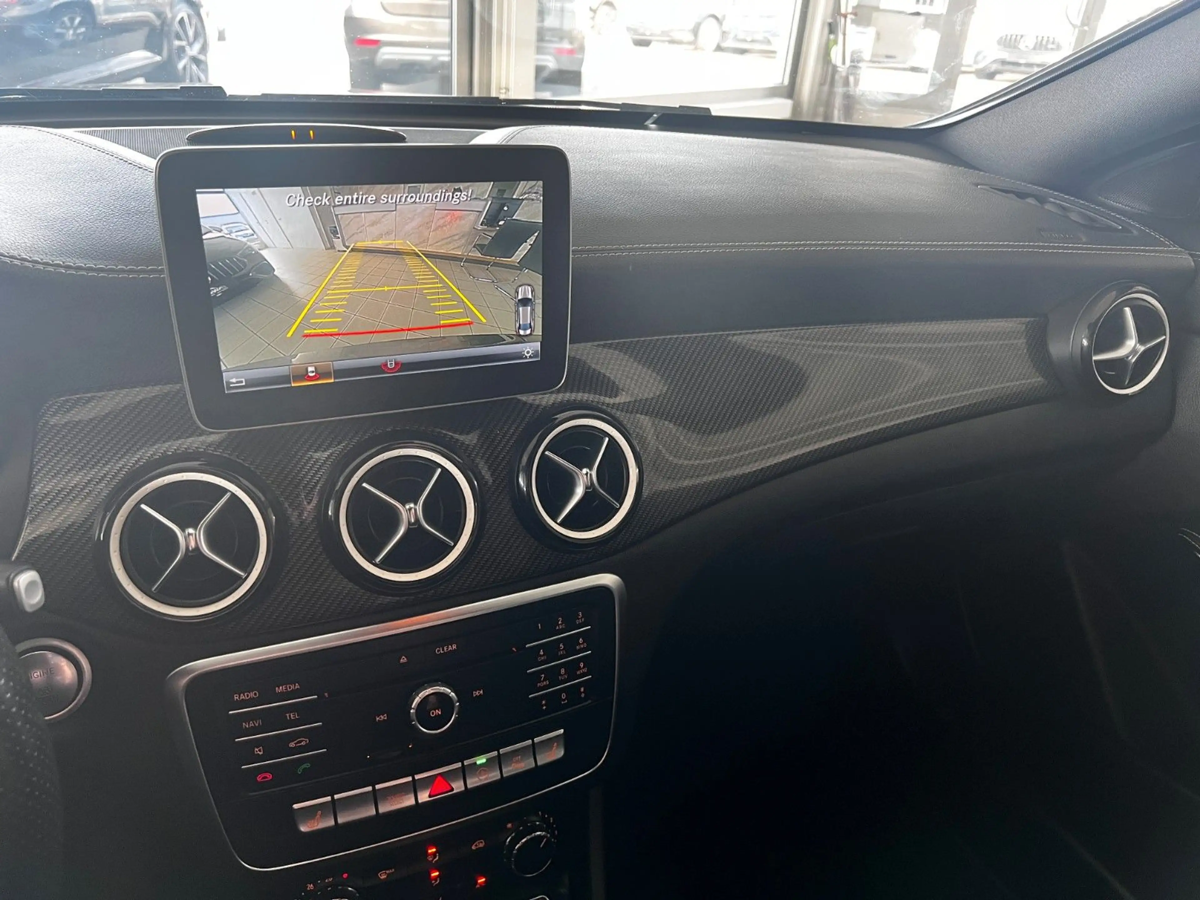 Mercedes-Benz CLA 220 d UrbanStyle Edition/AMG-Sport Coup — photo 12