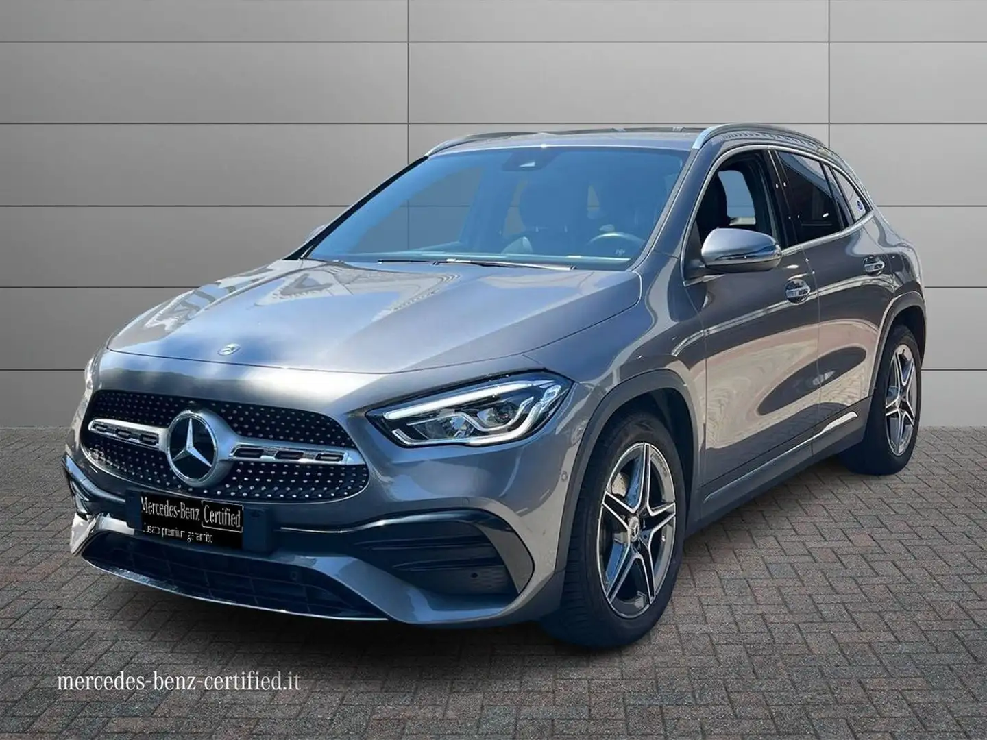 Mercedes-Benz GLA 200 d Premium auto Grau - 1