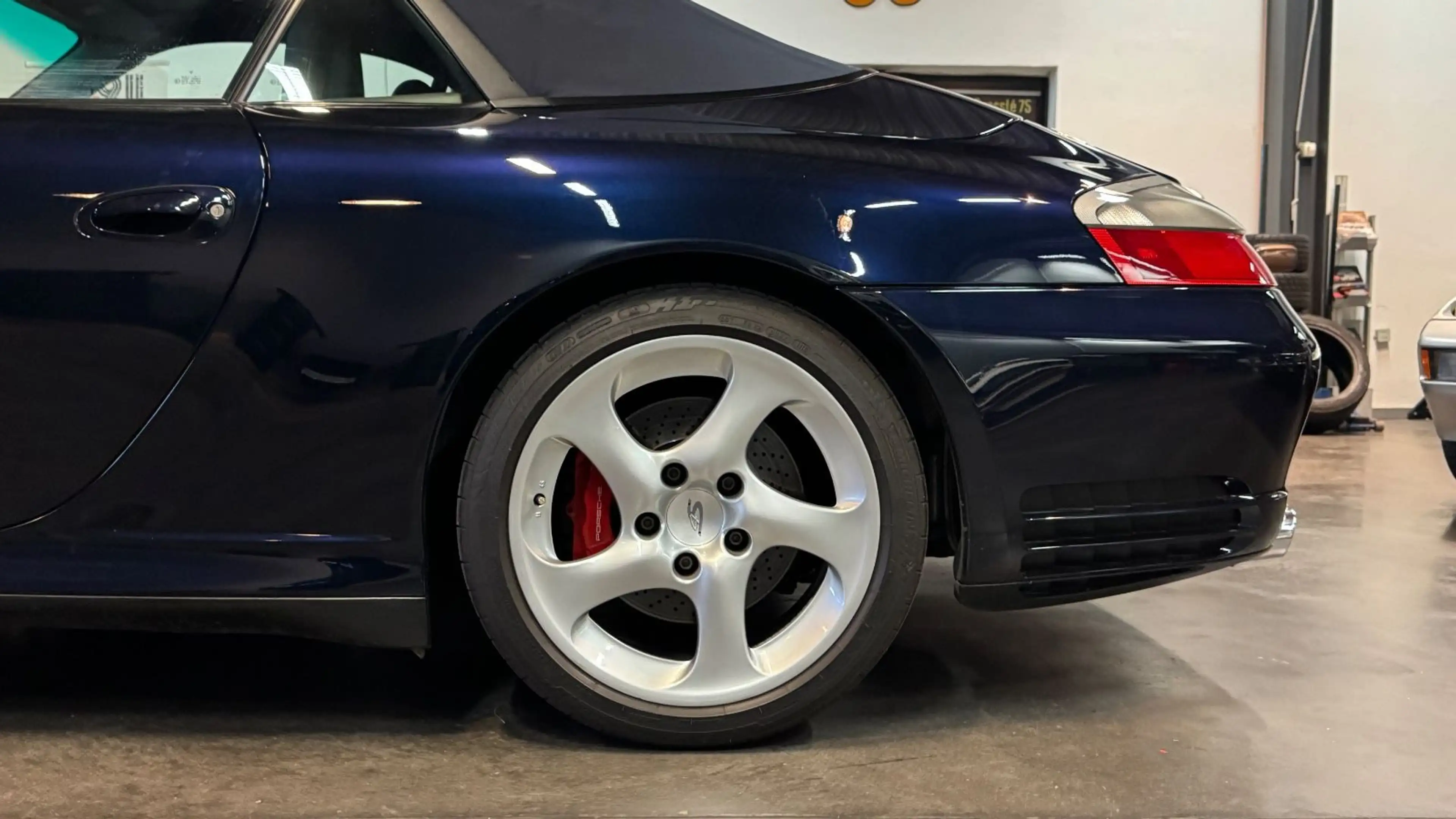 Porsche 996 Carrera 4S Cabriolet ° Erstlack ° Topzustand — photo 10