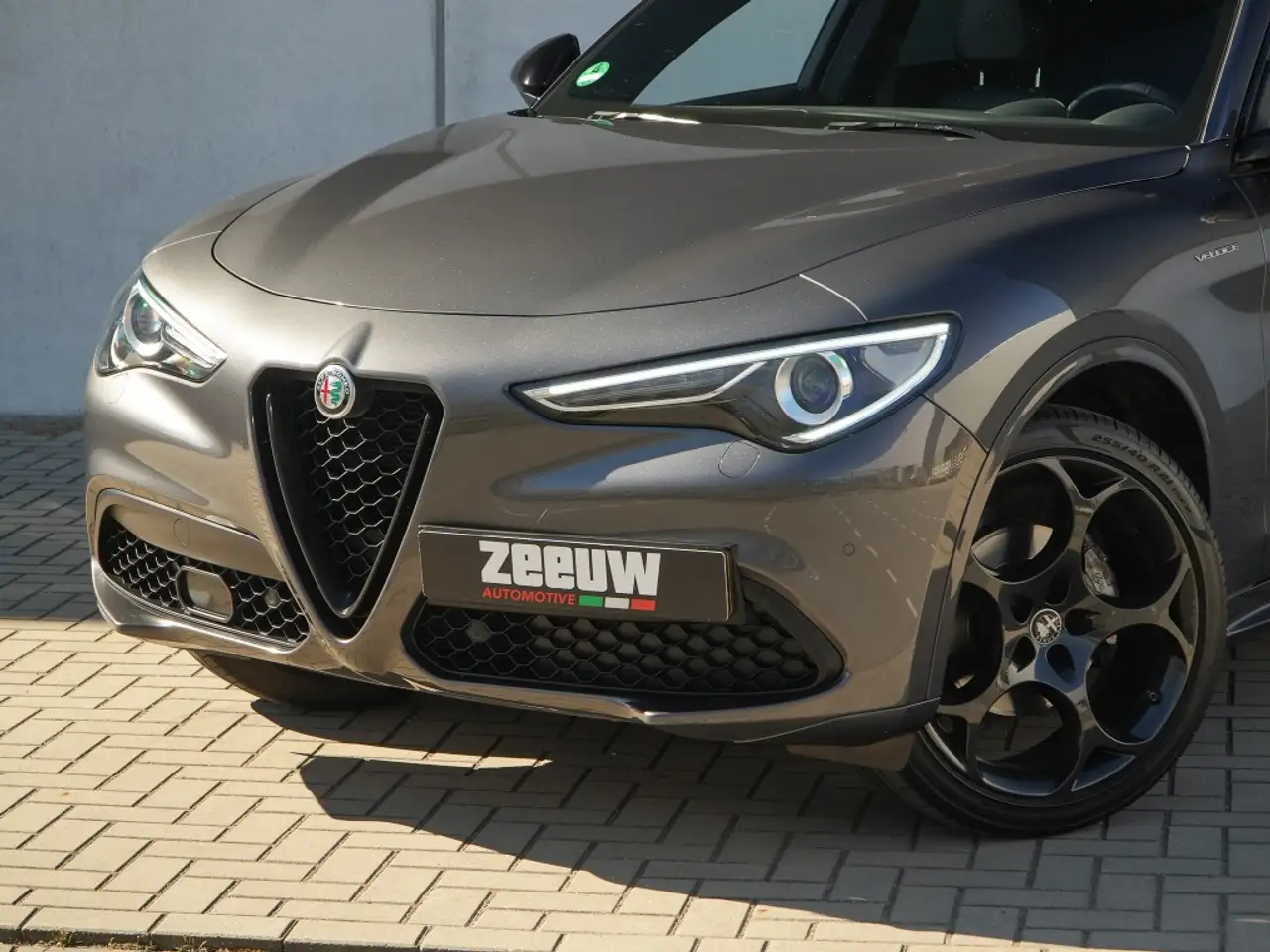 Alfa Romeo Stelvio 2023