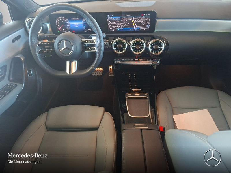 Mercedes-Benz A 250 e AMG+NIGHT+MULTIBEAM+KAMERA+TOTW+KEYLESS+8G — photo 13