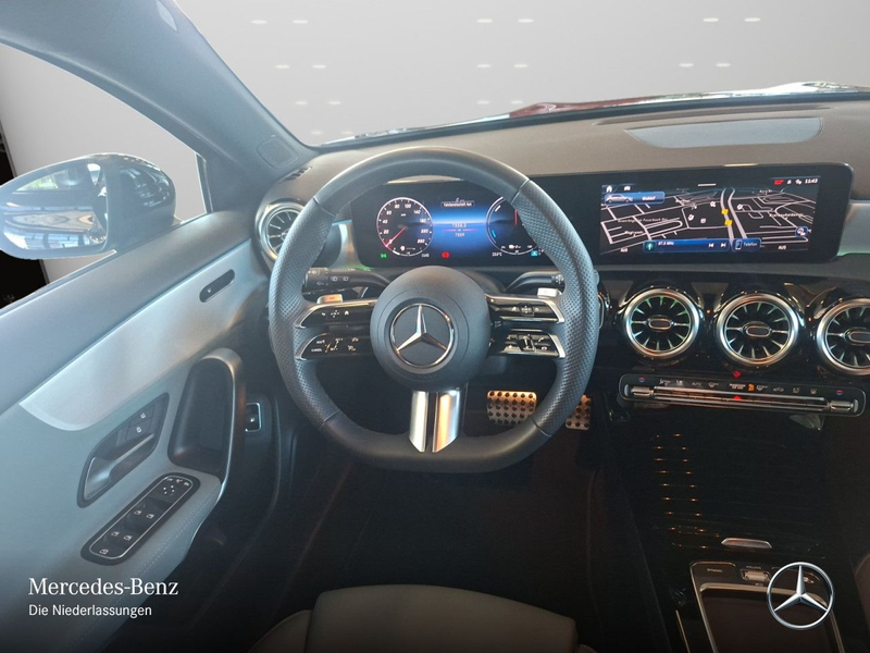 Mercedes-Benz A 250 e AMG+NIGHT+MULTIBEAM+KAMERA+TOTW+KEYLESS+8G — photo 14