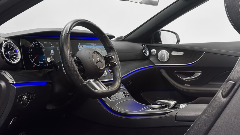 Mercedes-Benz E 220 d AMG*Burmester*Multibeam*Distr.+*360°Wide — photo 14