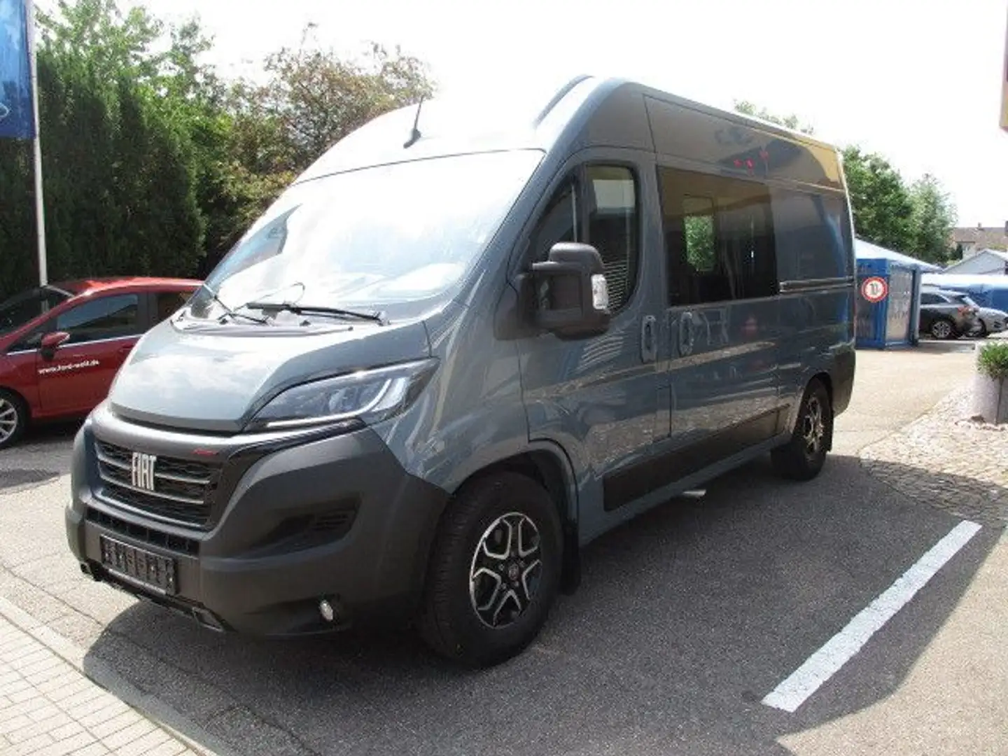 Fiat Ducato 3,3t L2H2 6-Sitzer Automatik VOLLAUSST. Gris - 1