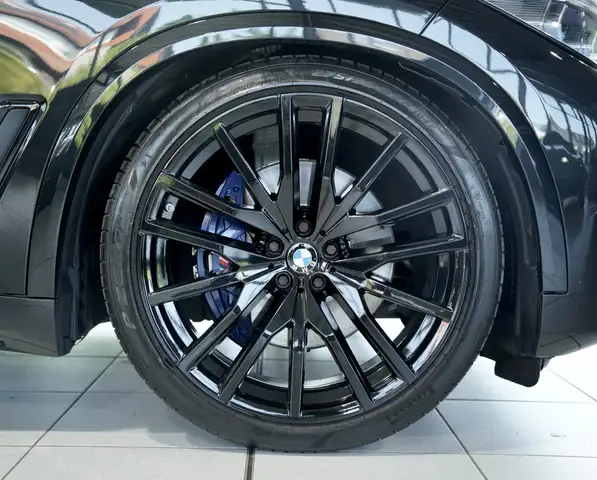 BMW X5 X5 view 11
