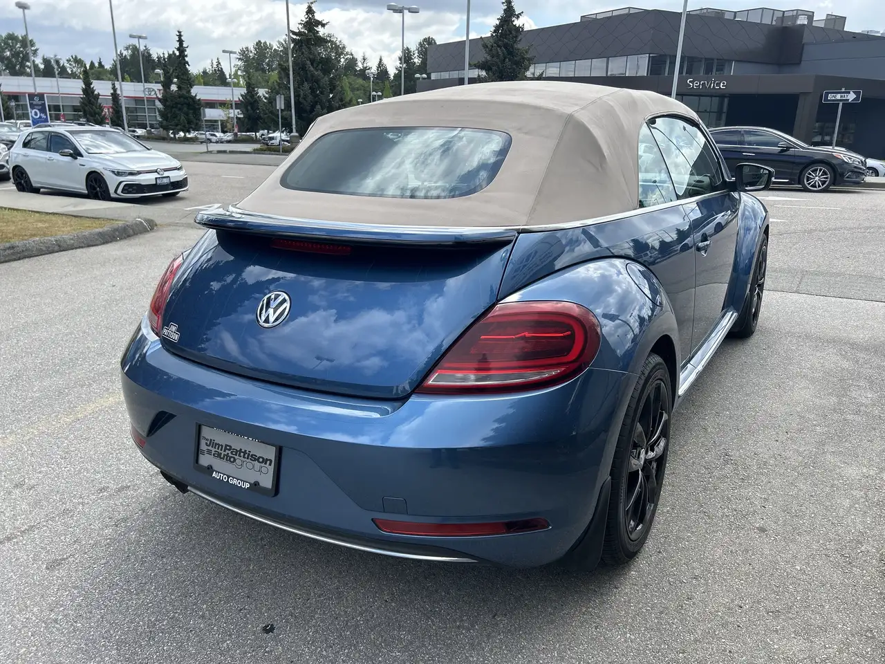 Volkswagen Beetle снимка Volkswagen Beetle