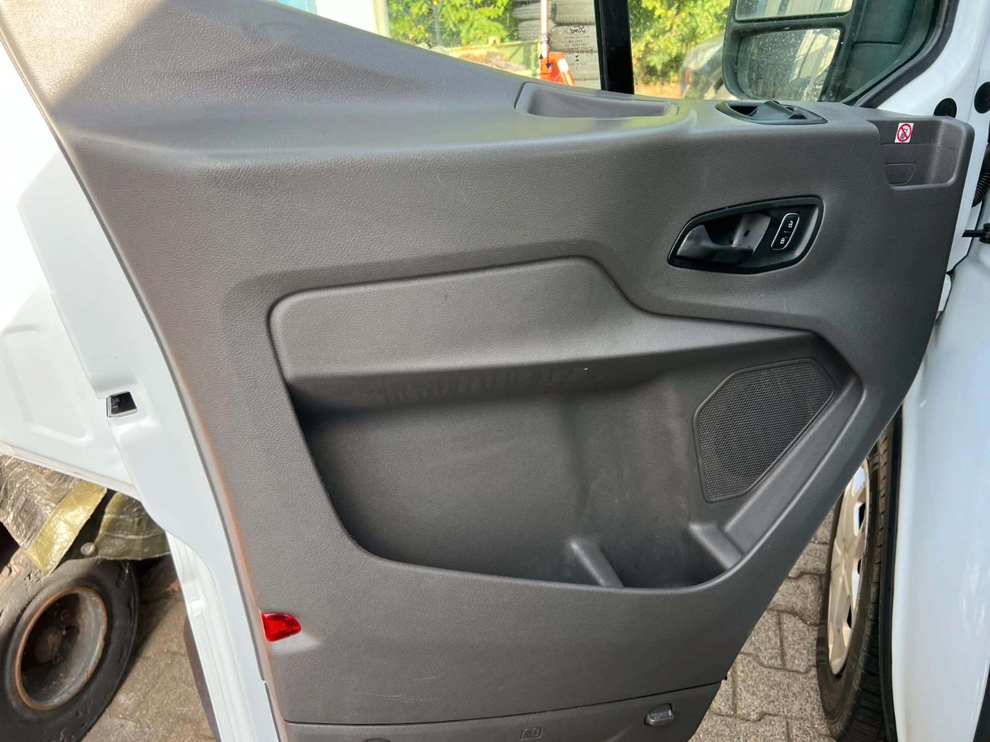Ford Transit Kasten Trend L3H3 PDC Klima Nur 15TKM — photo 7