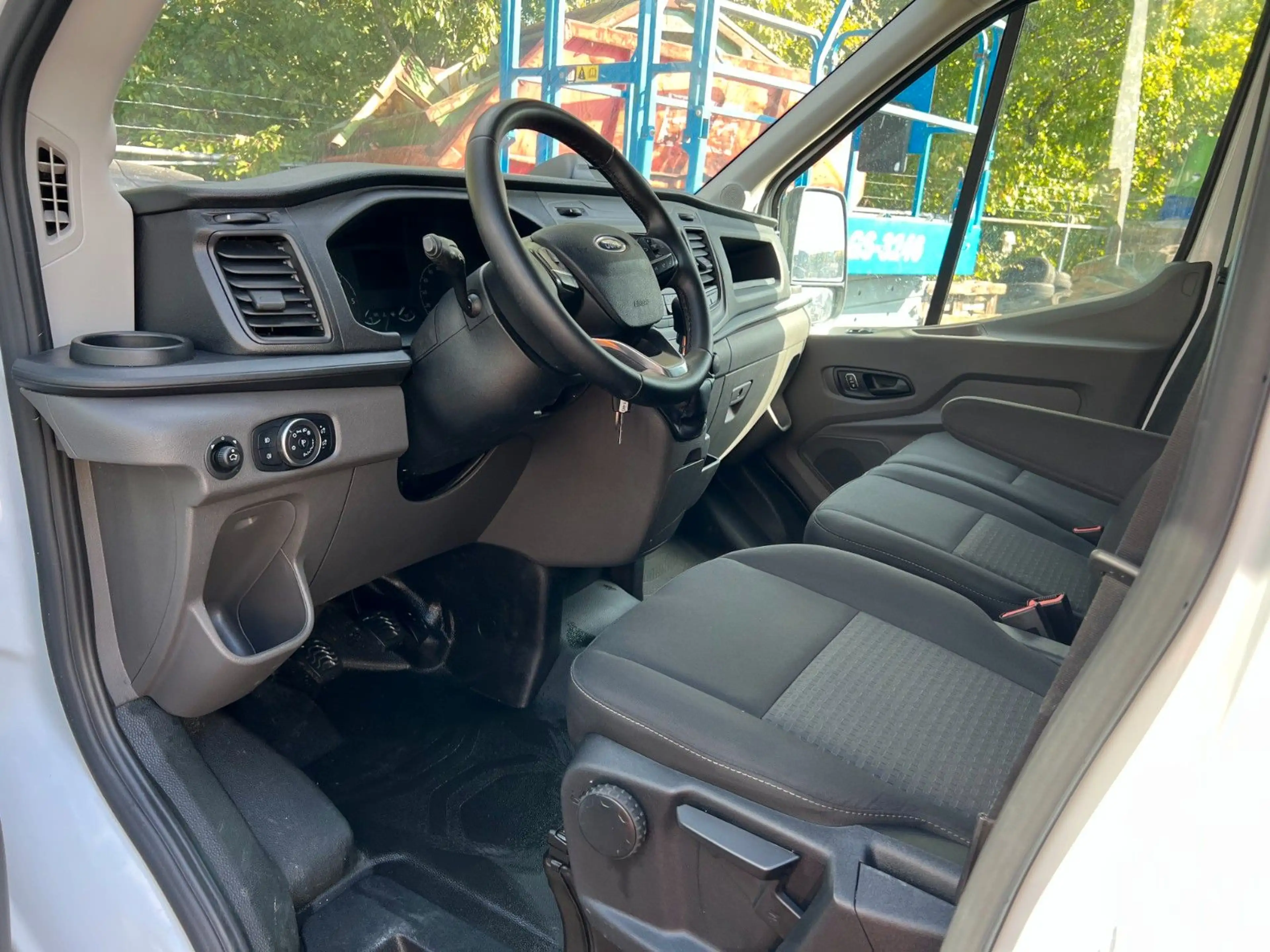 Ford Transit Kasten Trend L3H3 PDC Klima Nur 15TKM — photo 8