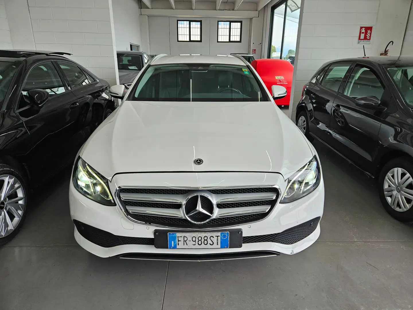 Mercedes-Benz E 200 d Business Sport auto Bianco - 2