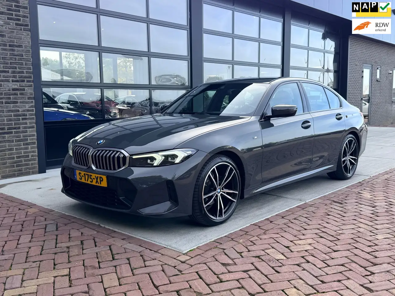 BMW 318