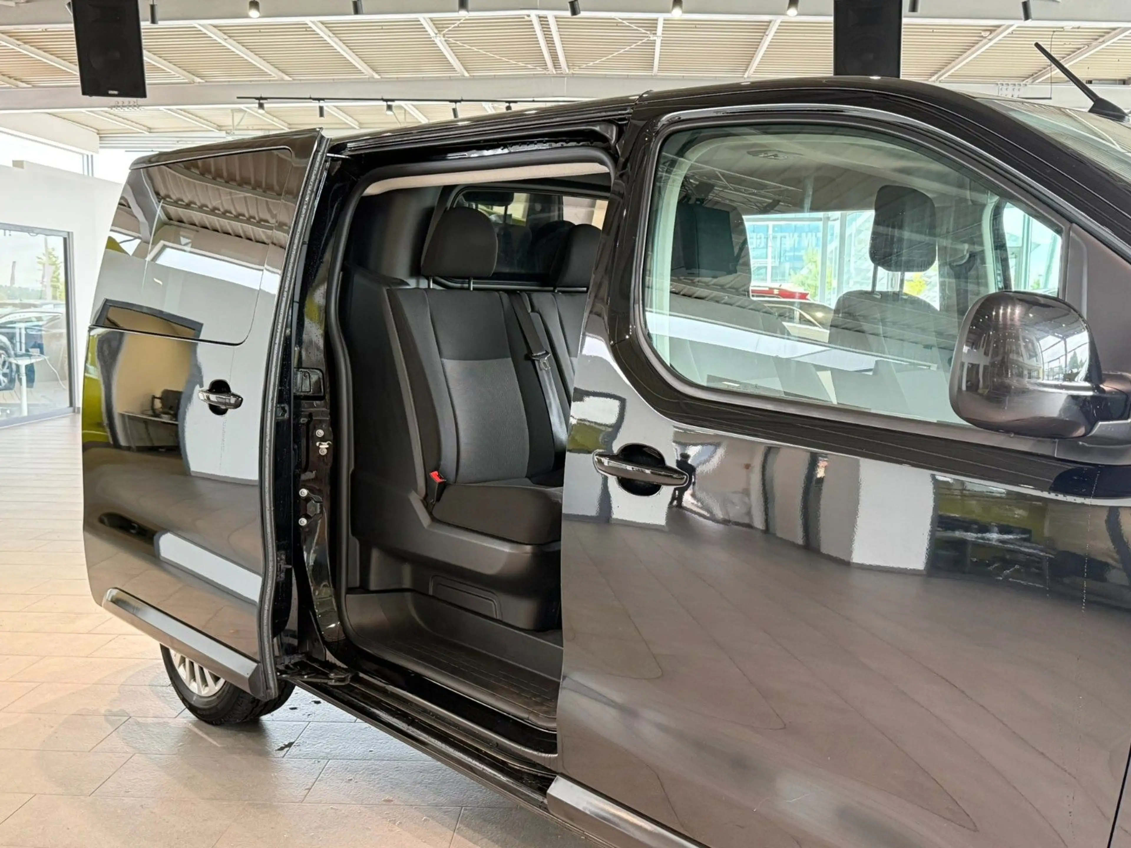 Peugeot Expert Kasten Premium TwinCab / Edition L2 — photo 10