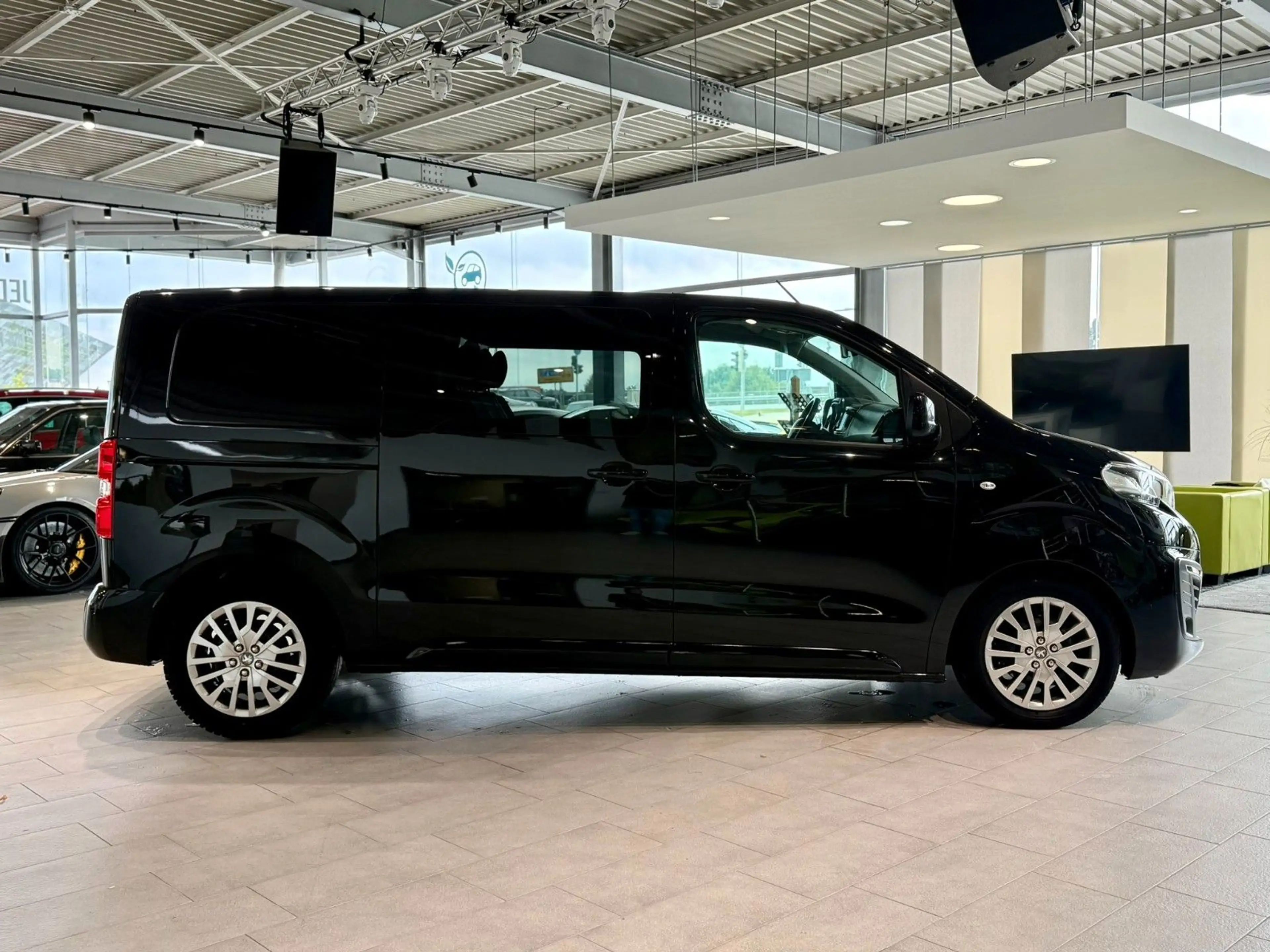 Peugeot Expert Kasten Premium TwinCab / Edition L2 — photo 8