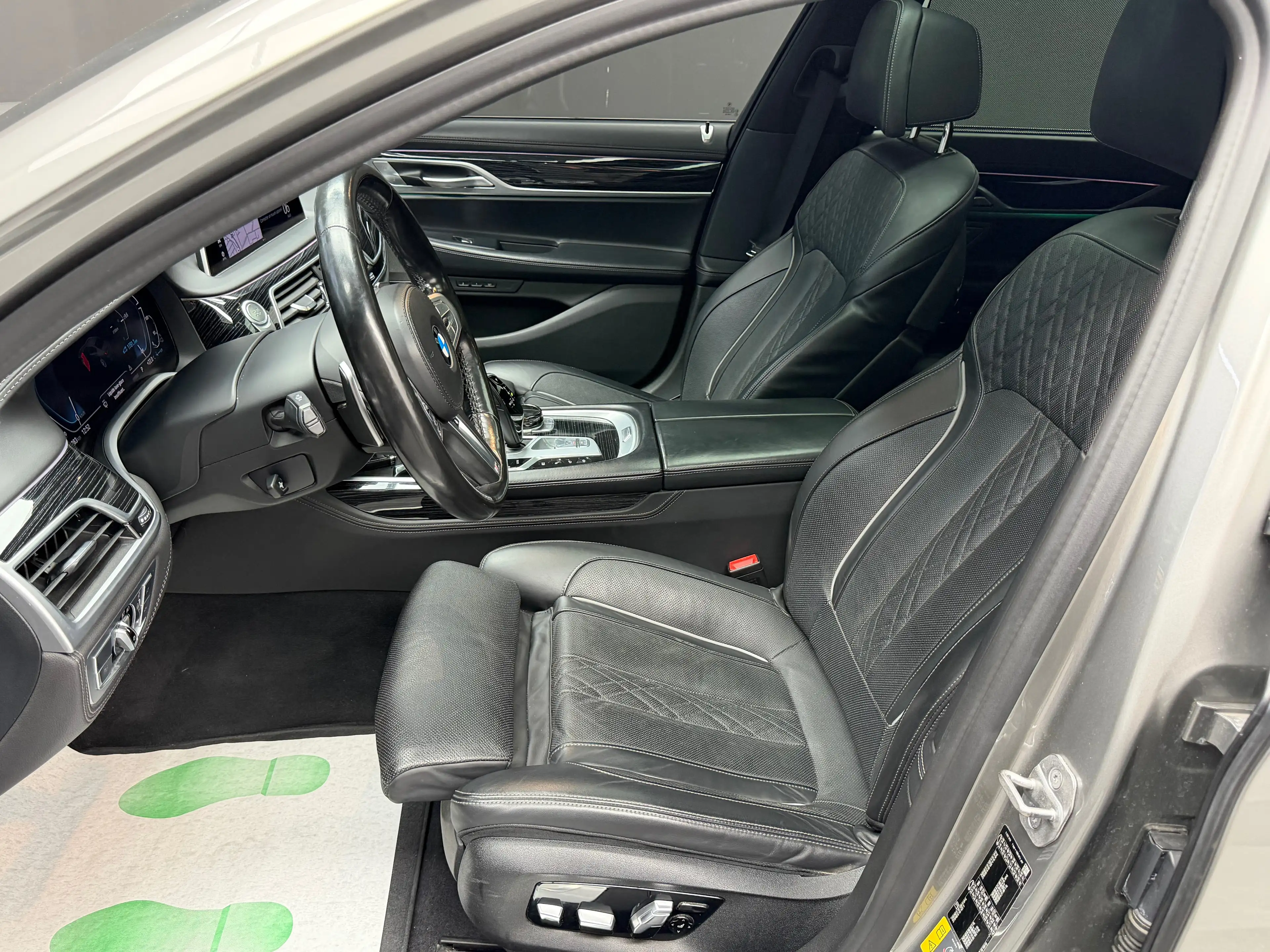 BMW 745 eAS PHEV * 1ER PROP + TVA + FULL OPTIONS * — photo 8