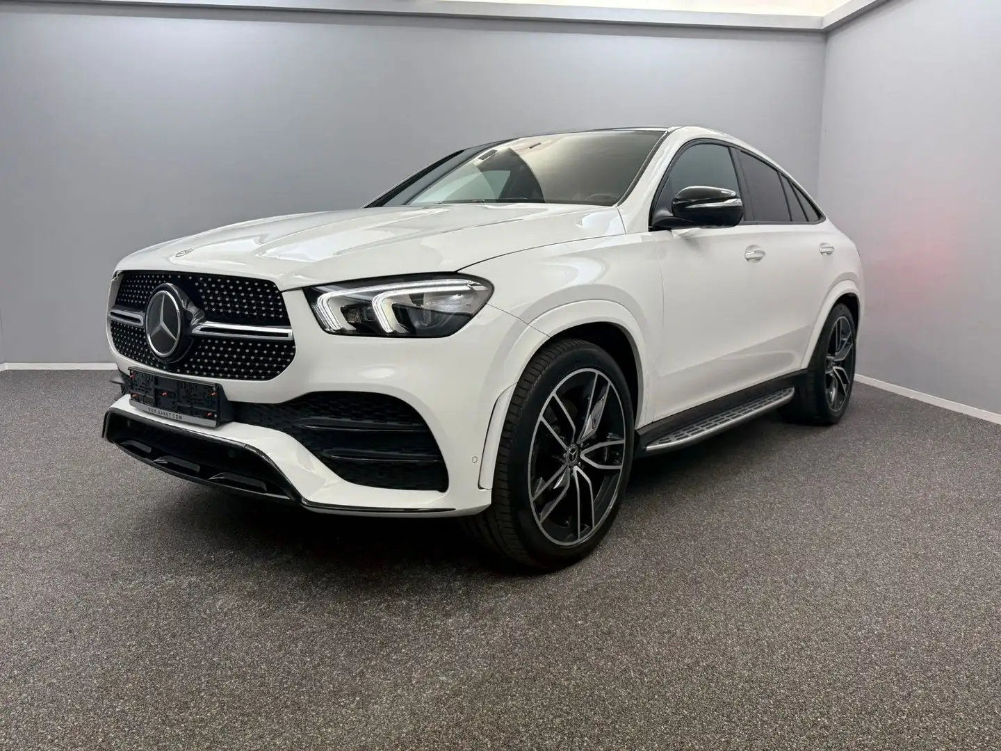 Mercedes-Benz GLE 400 d Coupe AMG 2x*SITZKLIM*LUFT*PANO*BURM*22 Weiß - 1