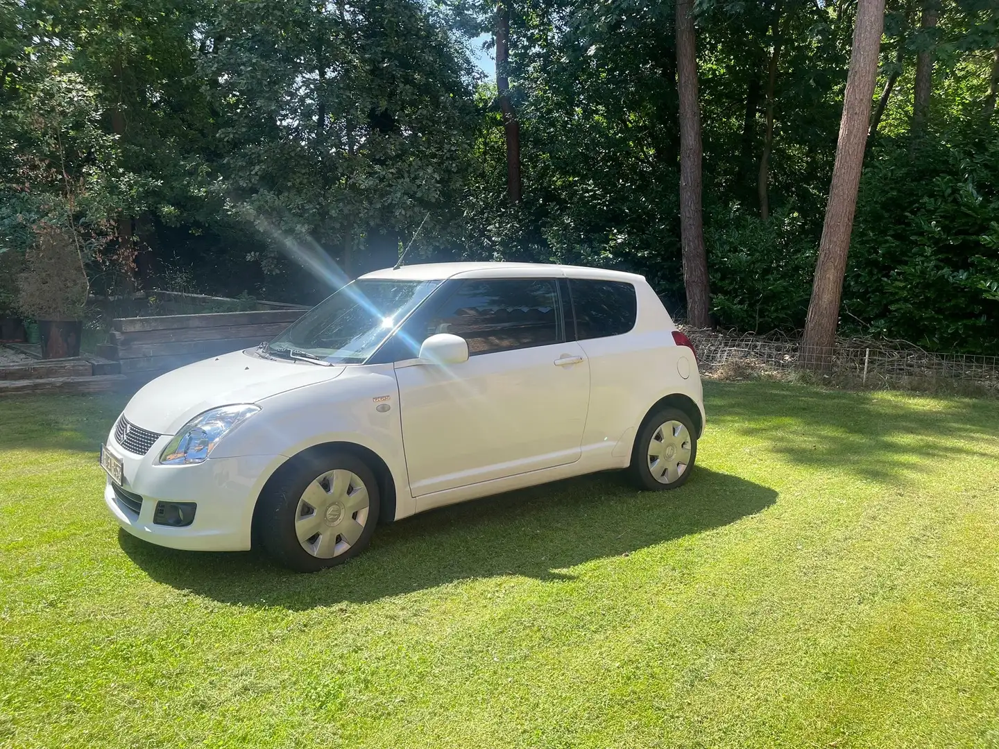 Suzuki Swift Swift 1.3 DDiS Club Blanc - 2