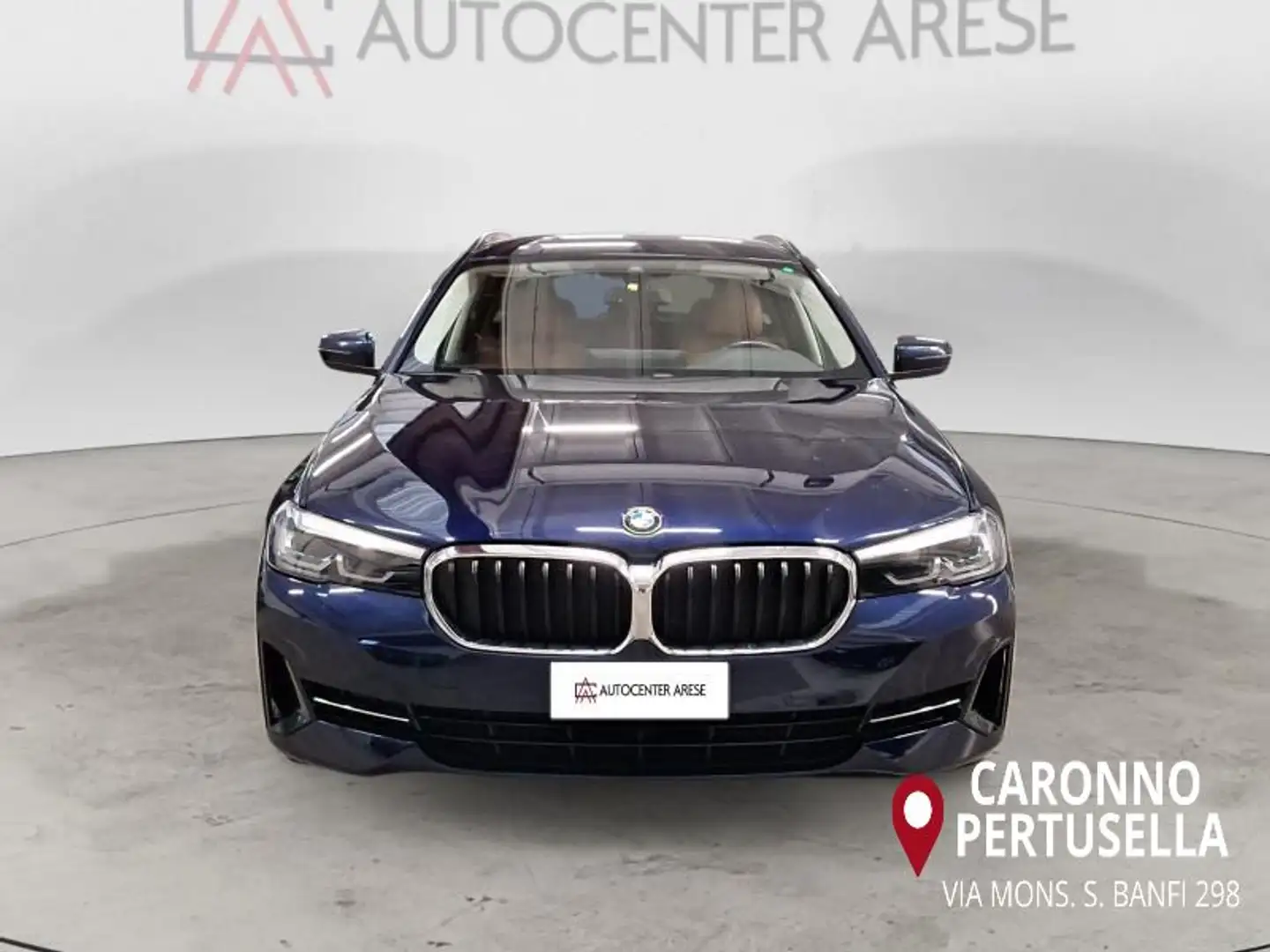 BMW 520 520d Touring mhev 48V Business auto Blau - 2