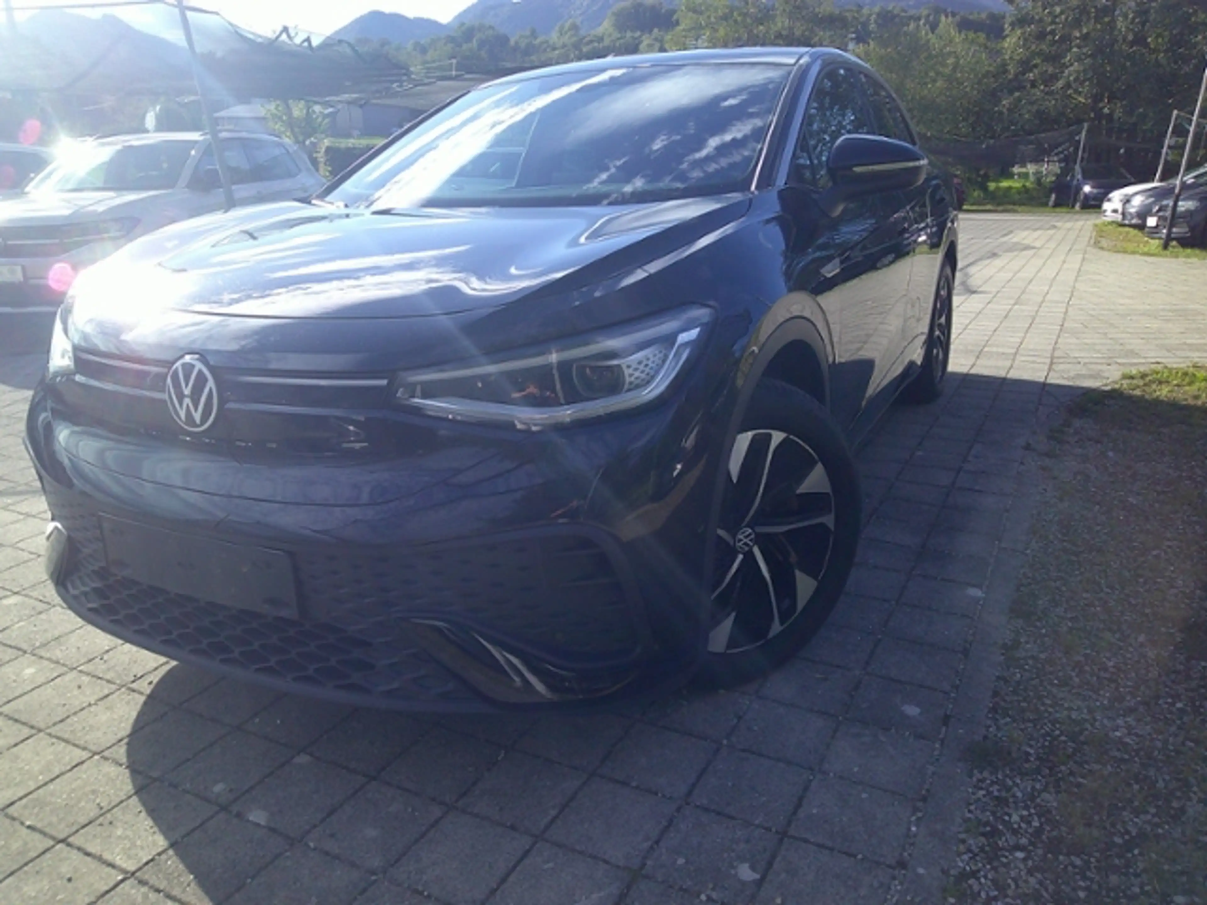 Volkswagen ID.5 Pro Performance 150 kW*Matrix-LED*AHK*Navi*Wärmep — photo 2
