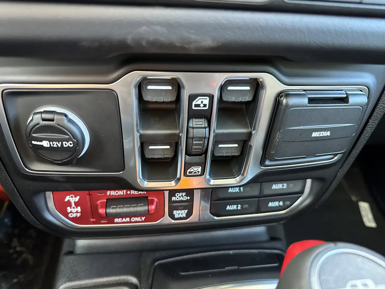 Jeep Gladiator photo Jeep Gladiator
