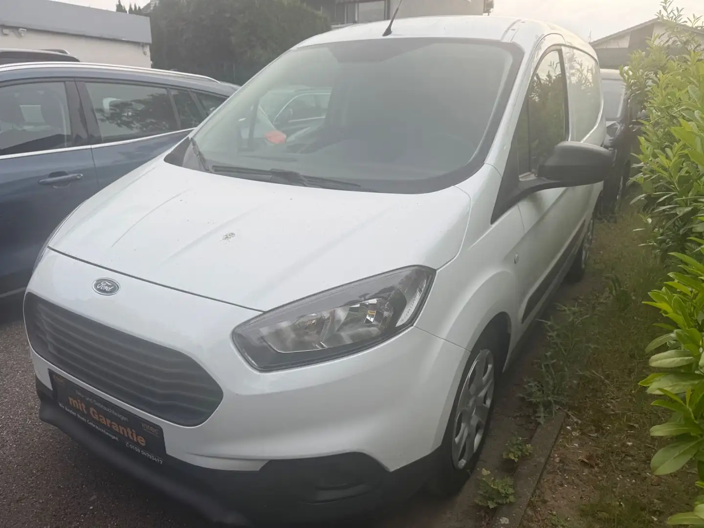 Ford Transit Courier 1.5 TDCI Trend 1.HD/PDC/NAVI/TÜV Weiß - 2