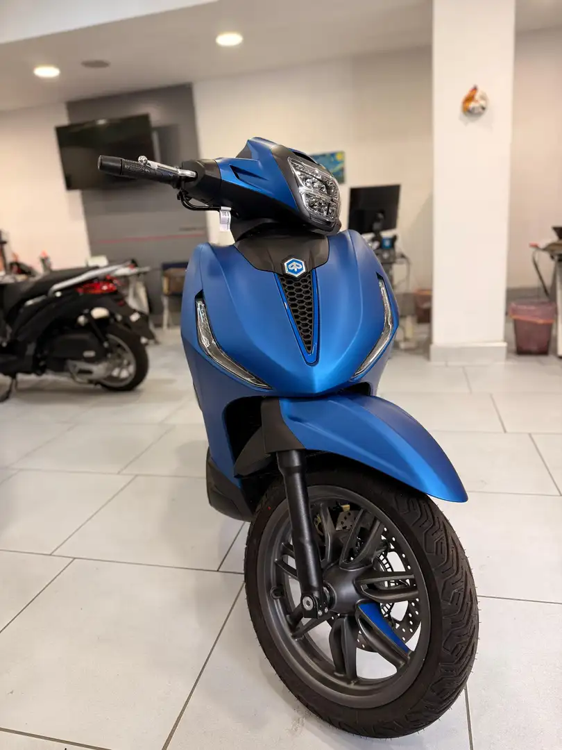Piaggio Beverly 310 S E5+ Blauw - 1