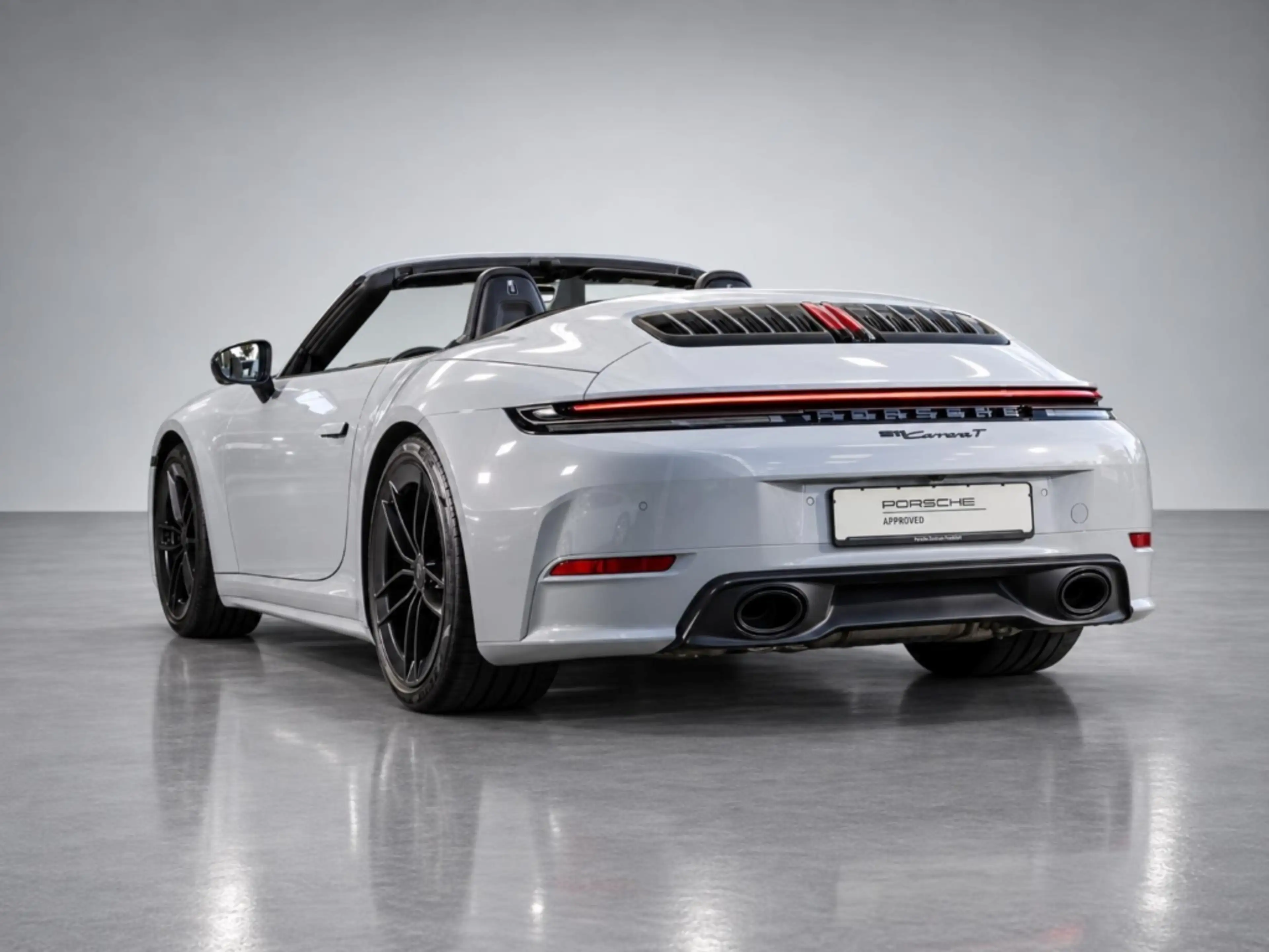 Porsche 992 -2 (911) Carrera T Cabriolet — photo 3