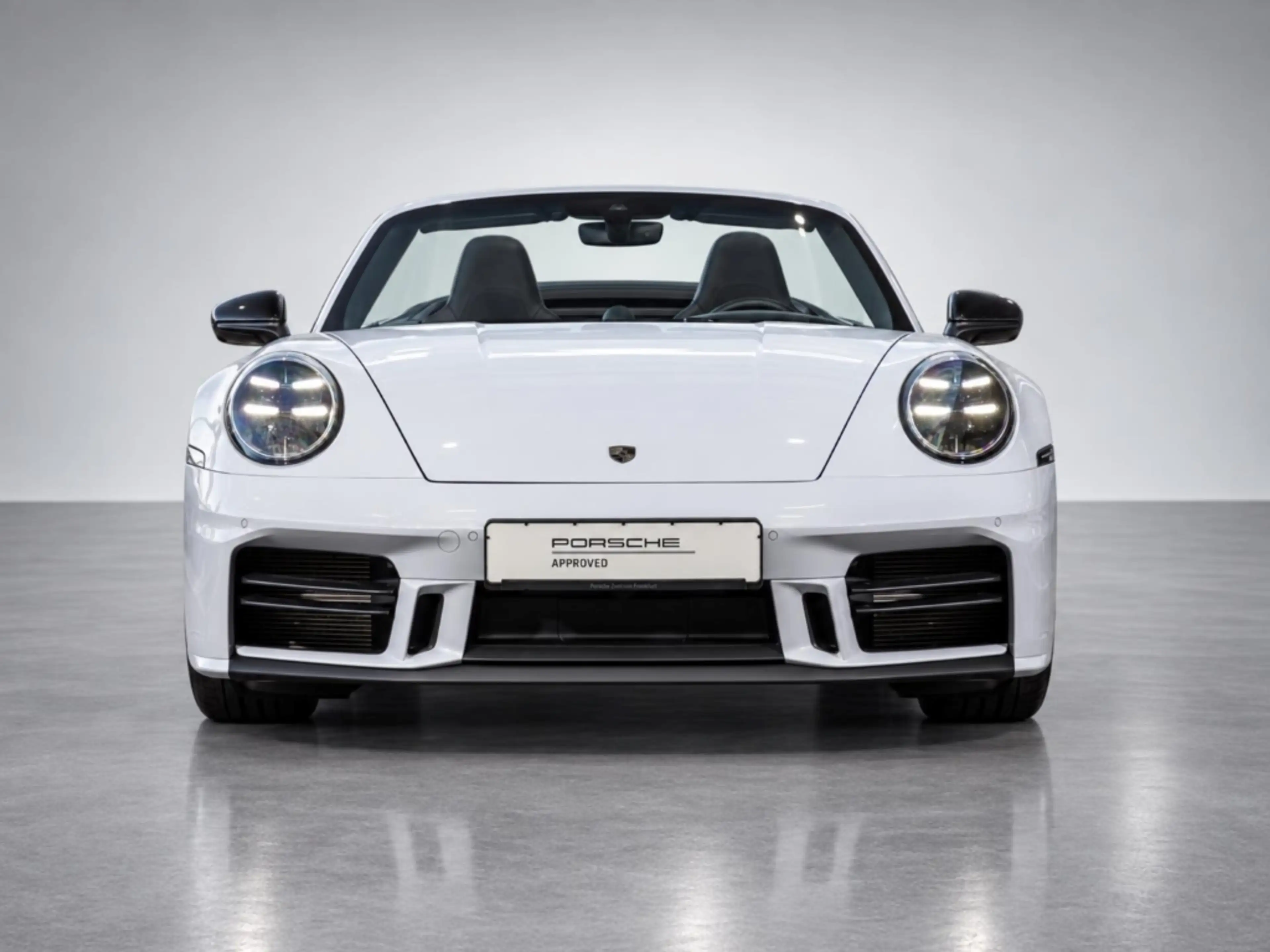 Porsche 992 -2 (911) Carrera T Cabriolet — photo 4