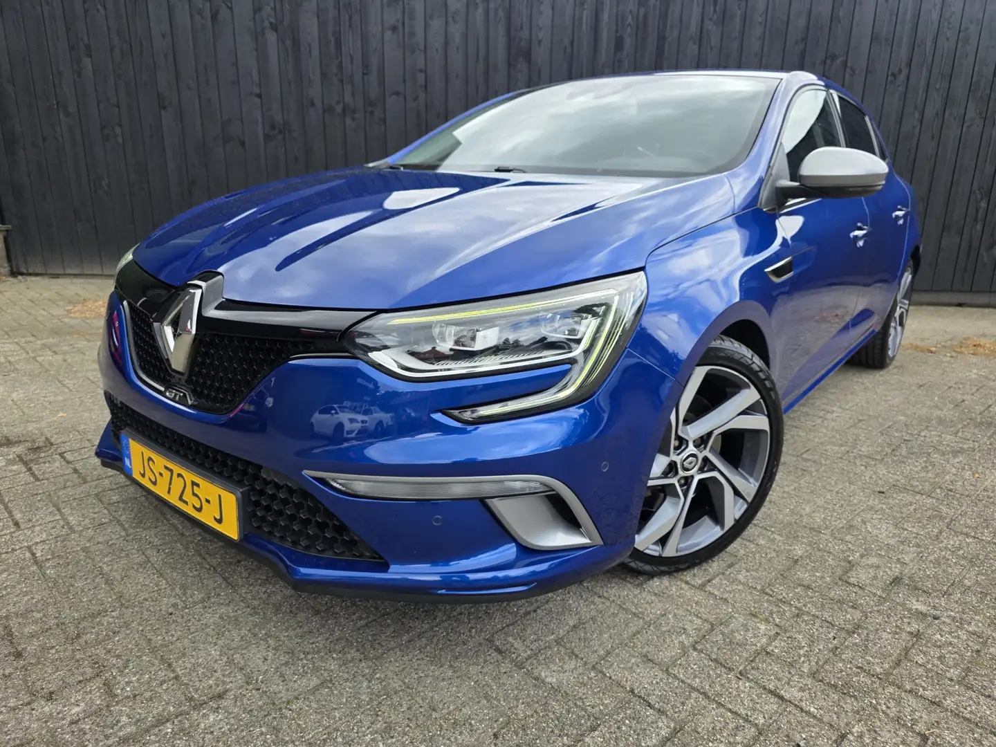 Renault Megane 1.6 TCe GT Blauw - 1