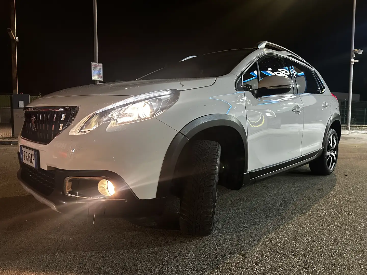 Peugeot 2008 1.5 bluehdi Gt Line s&s 100cv 5marce - 1