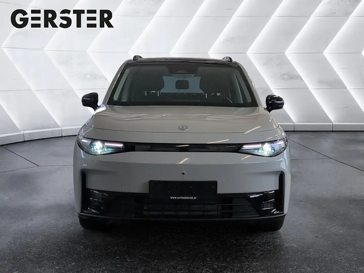 Leapmotor C10 REEV 28,4kWh Design Grau - 2