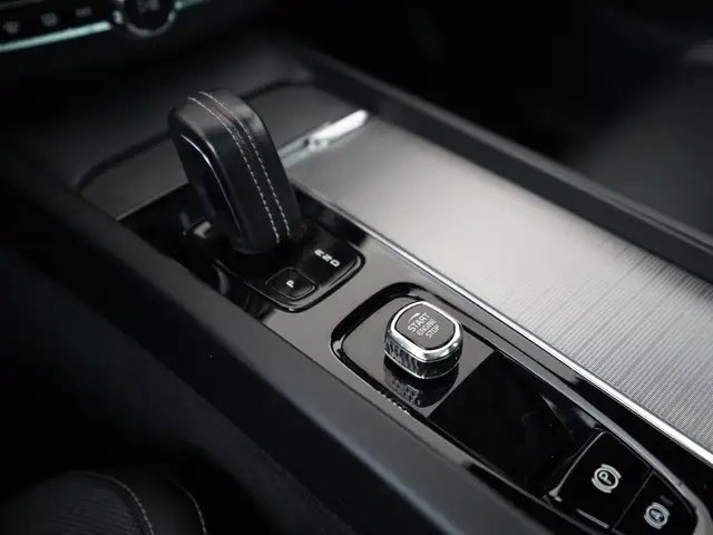 Volvo XC60 view 12