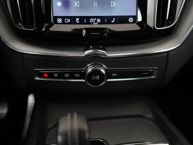 Volvo XC60 view 13