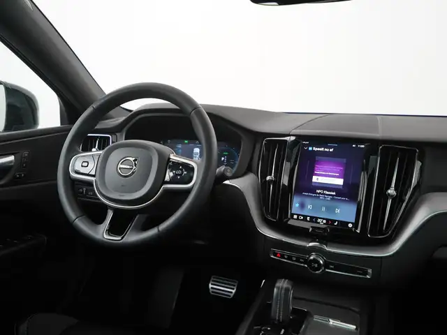 Volvo XC60 view 7