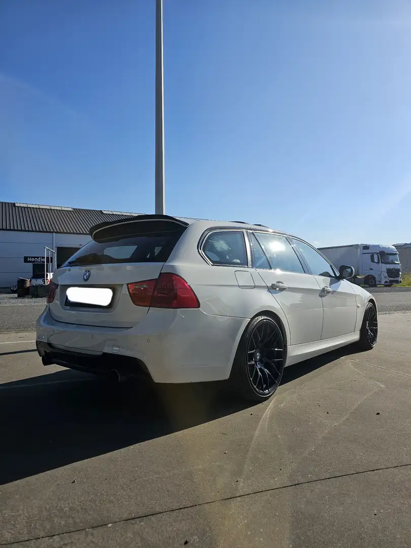 BMW 335 Touring 335iXA - 2