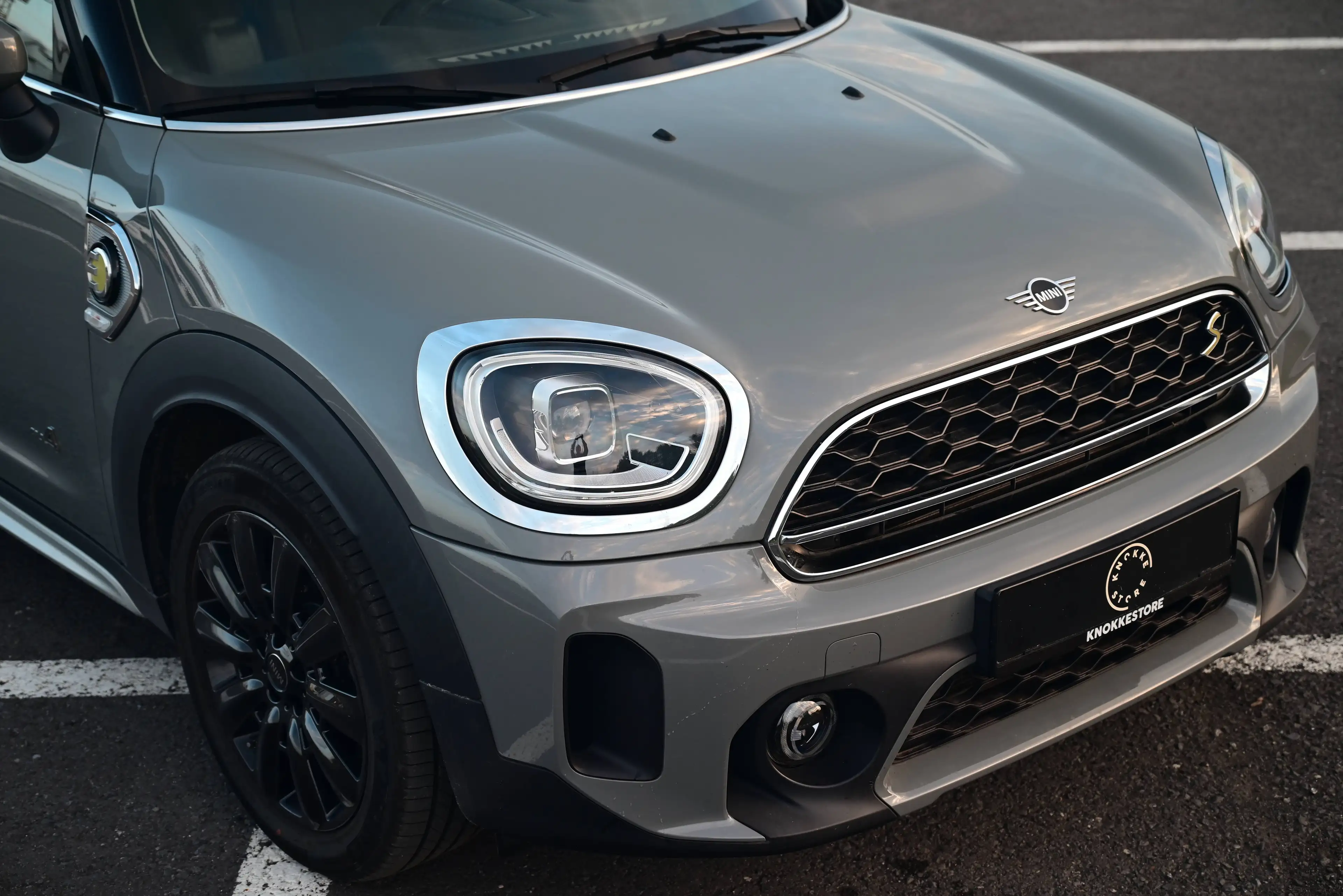 MINI Cooper SE Countryman F60 LCI ALL4 HYBRID / AUT / TOP CONDITION / MOONWALK GREY / BLACK WHEELS — photo 11
