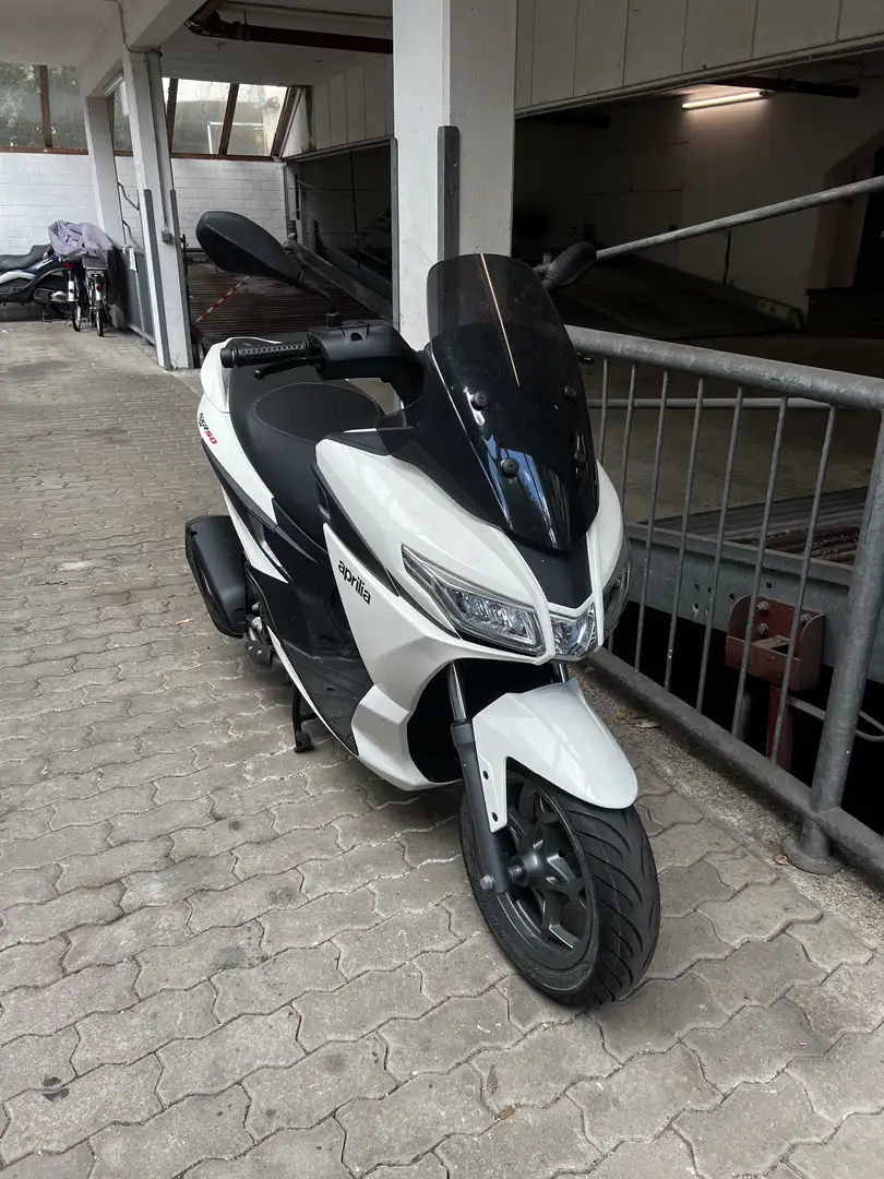 Aprilia SXR 50 - 1