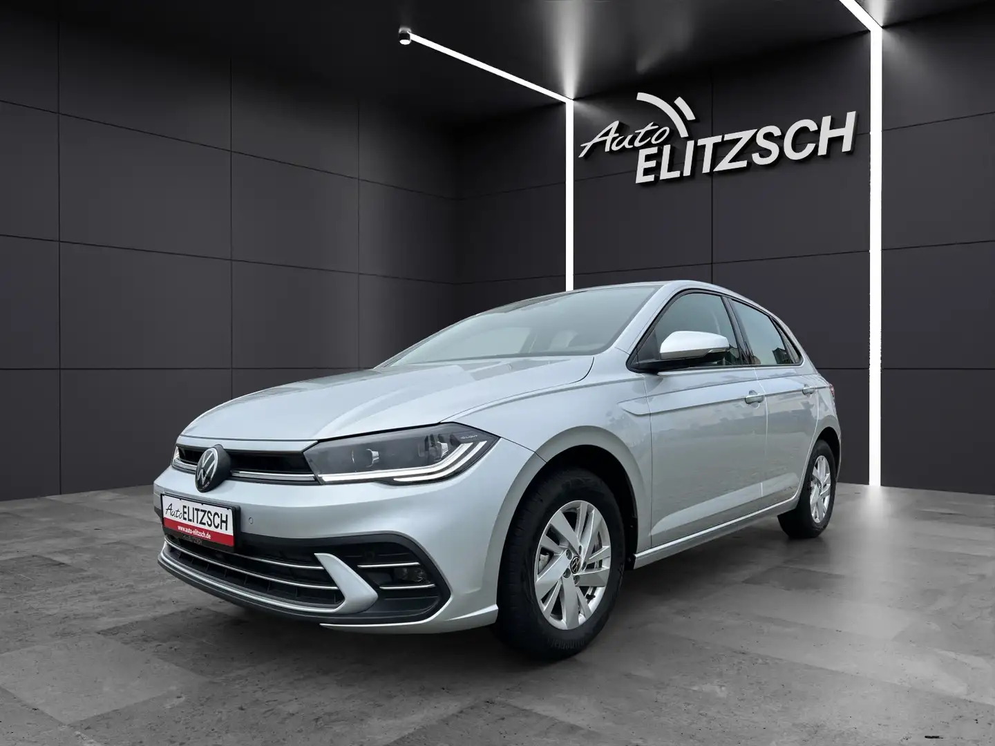 Volkswagen Polo TSI Style DSG Matrix Navi AID ACC PDC SH Silber - 2