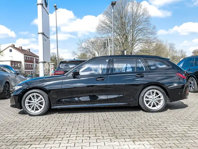BMW 3 Series view 9
