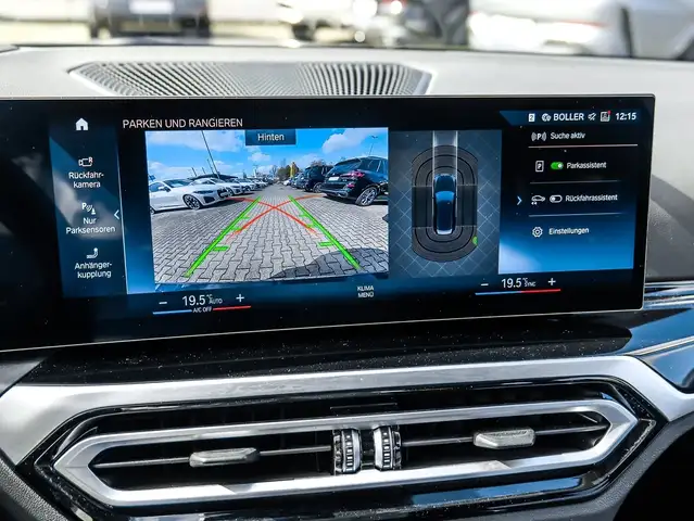 BMW 3 Series view 13