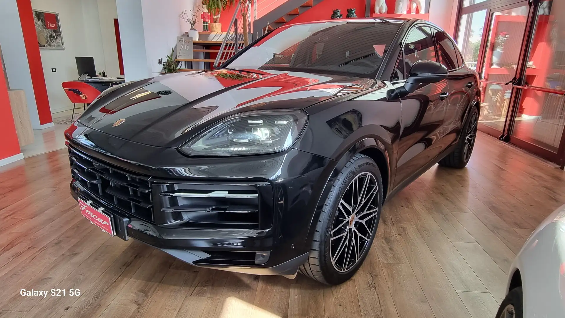 Porsche Cayenne 3.0 COUPE NAVI LED 22 PANORAMA KAMERA PASM Schwarz - 1