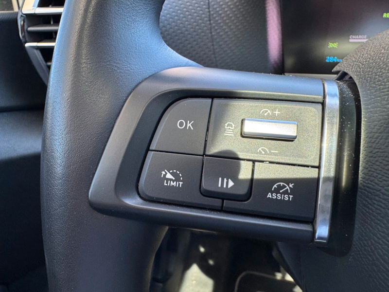 Citroen C4 X eC4 X SHINE — photo 15