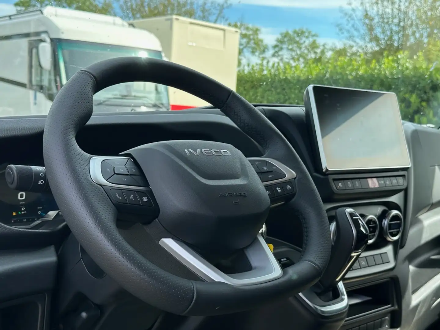 Iveco Daily 35S14A8 MY24 AUTOMAAT WB 3.750 Wit - 2