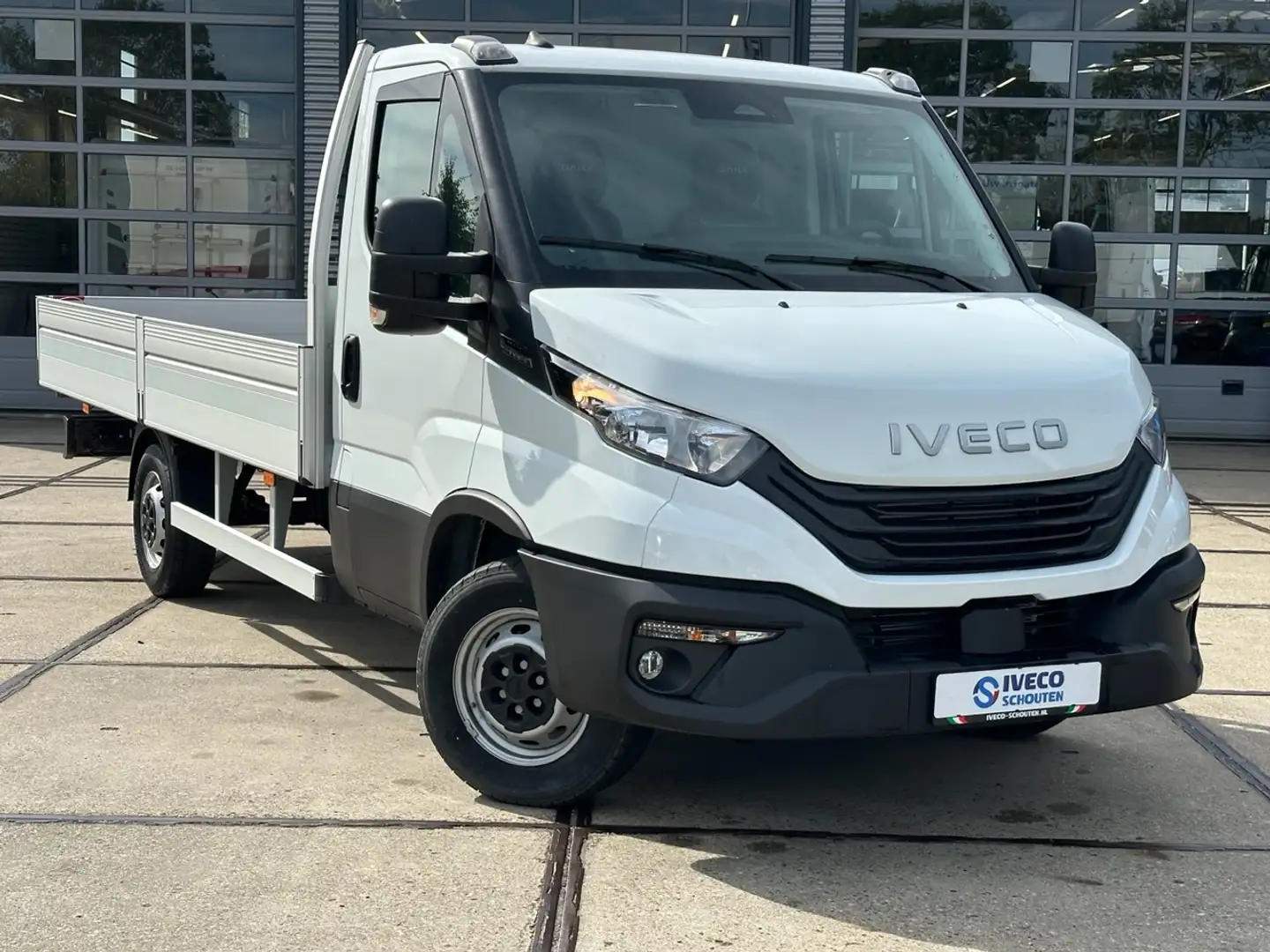 Iveco Daily 35S14A8 MY24 AUTOMAAT WB 3.750 Wit - 1