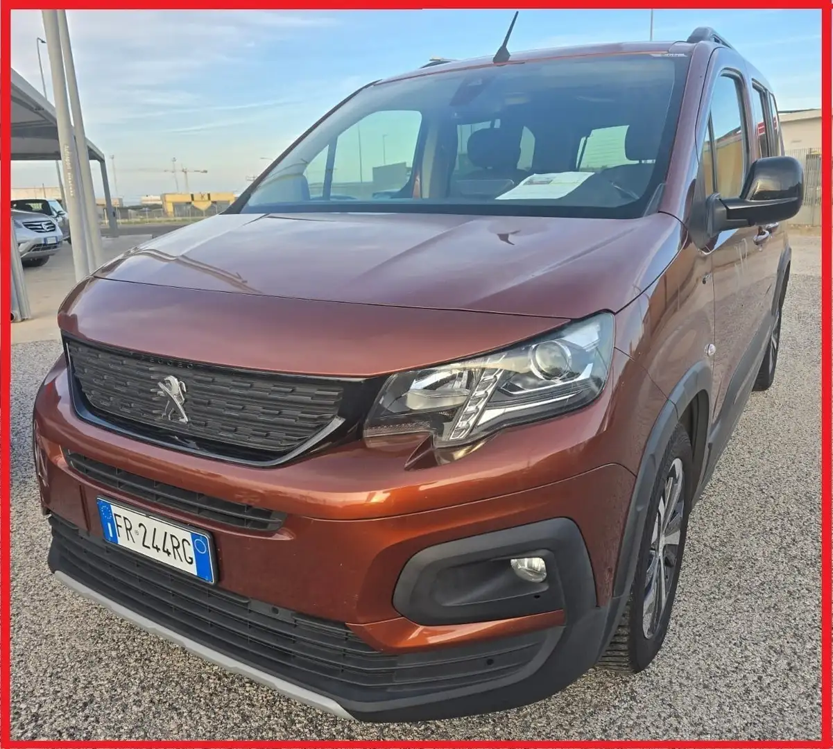 Peugeot Rifter BlueHDi 130 S&S GT Line Standard Naranja - 1